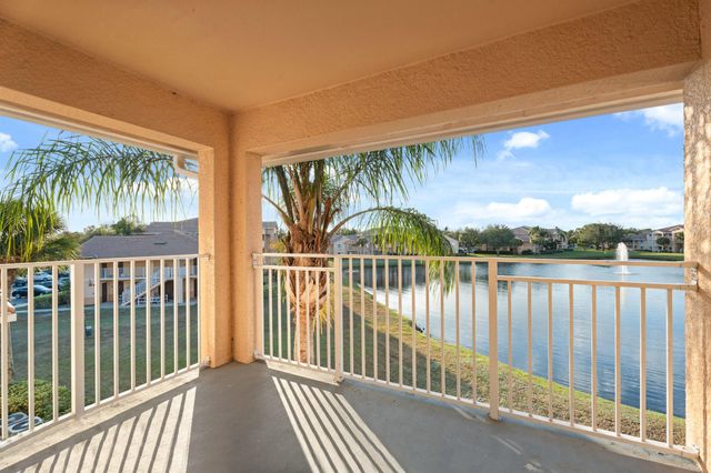 271 SW Palm Drive 304, Port St Lucie, FL 34986
