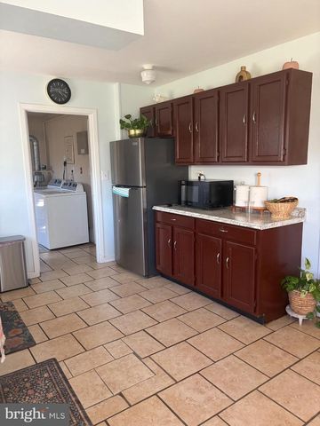 40 BERKSHIRE LN, Willingboro, NJ 08046