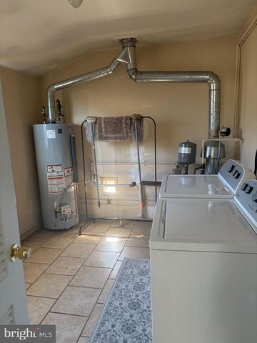 40 BERKSHIRE LN, Willingboro, NJ 08046