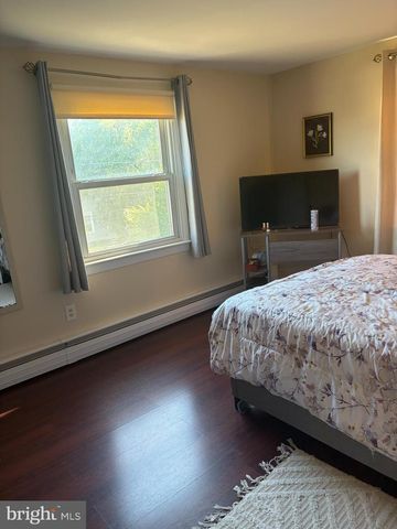 40 BERKSHIRE LN, Willingboro, NJ 08046