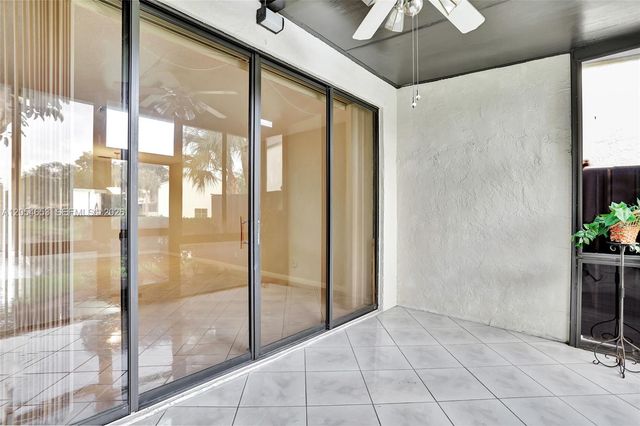 4615 S Carambola Circle S 27232, Coconut Creek, FL 33066