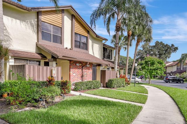 4615 S Carambola Circle S 27232, Coconut Creek, FL 33066