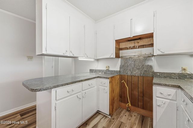 1463 Nc-55 E, Kinston, NC 28501