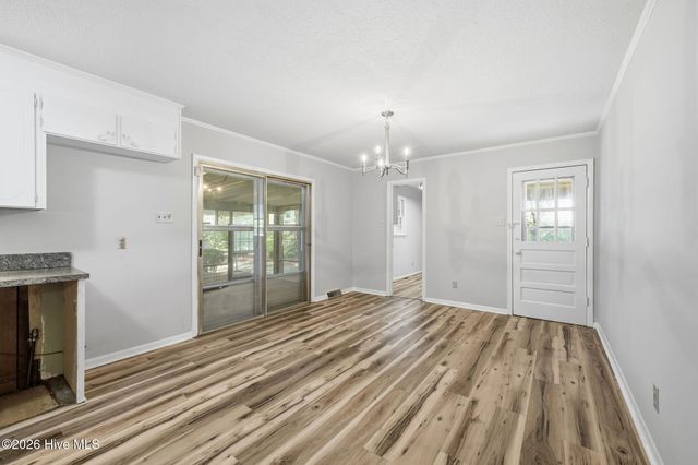 1463 Nc-55 E, Kinston, NC 28501
