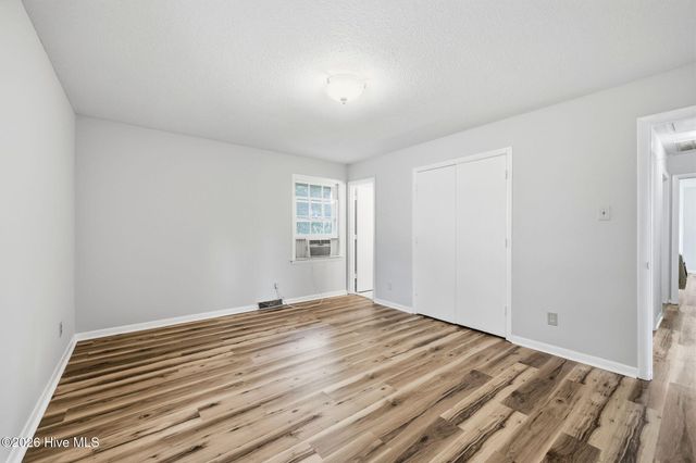 1463 Nc-55 E, Kinston, NC 28501
