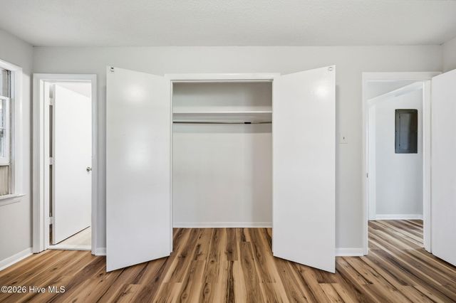 1463 Nc-55 E, Kinston, NC 28501