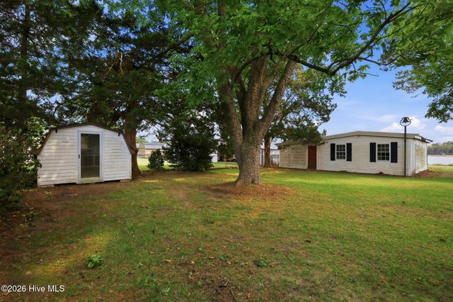 1463 Nc-55 E, Kinston, NC 28501