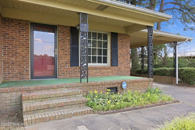 1463 Nc-55 E, Kinston, NC 28501