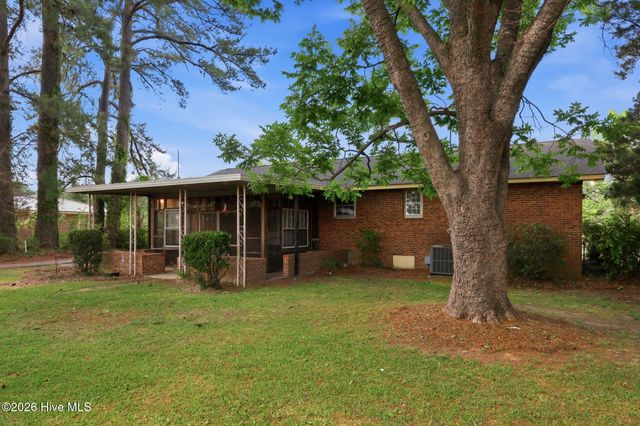 1463 Nc-55 E, Kinston, NC 28501