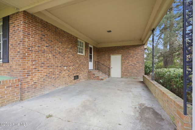 1463 Nc-55 E, Kinston, NC 28501