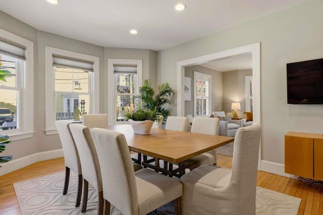 115 Court Street, Portsmouth, NH 03801