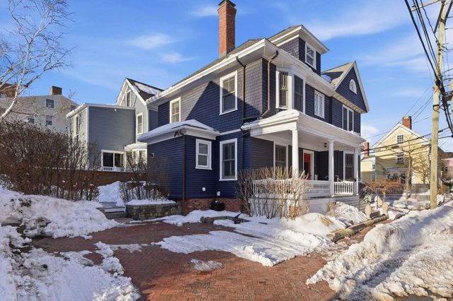 115 Court Street, Portsmouth, NH 03801