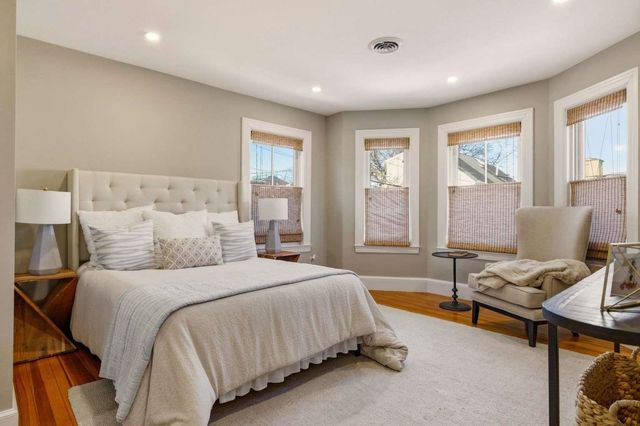 115 Court Street, Portsmouth, NH 03801