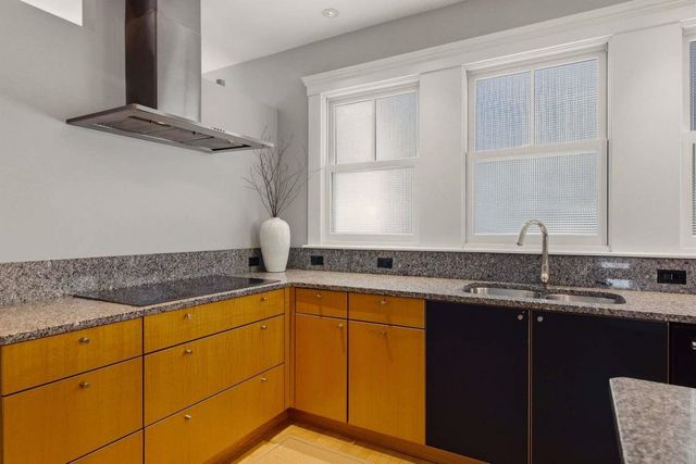 115 Court Street, Portsmouth, NH 03801