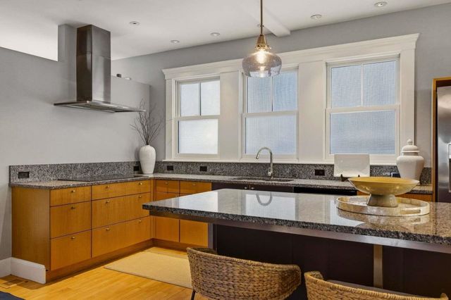 115 Court Street, Portsmouth, NH 03801