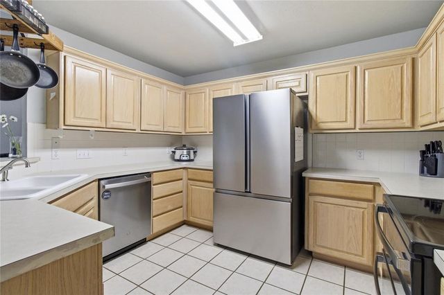129 Bradford Place, Oklahoma City, OK 73130