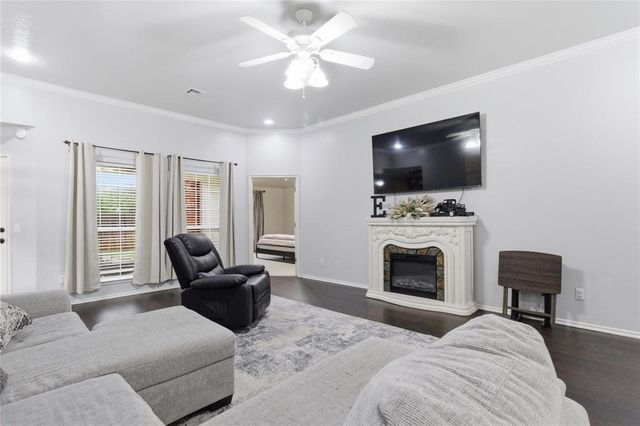 129 Bradford Place, Oklahoma City, OK 73130