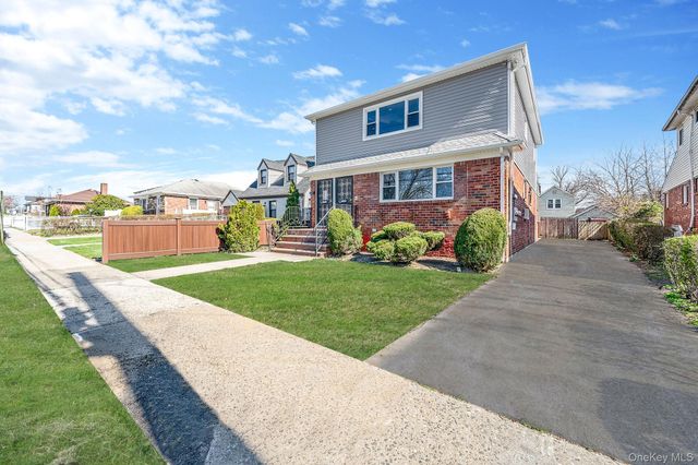 220-53 137 Road, Laurelton, NY 11413
