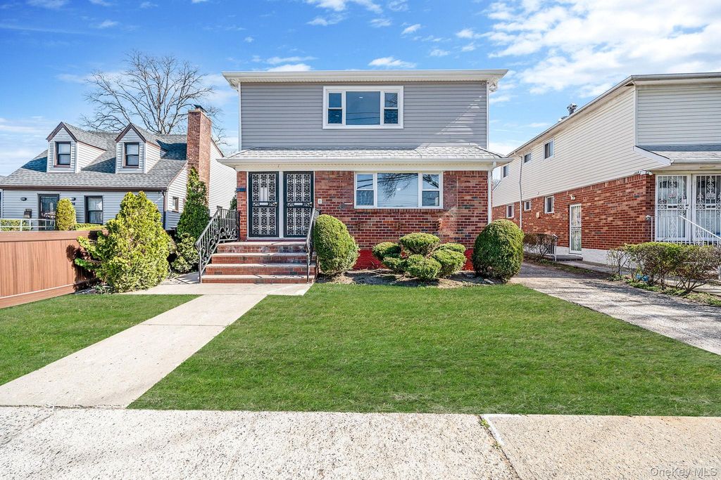 220-53 137 Road, Laurelton, NY 11413