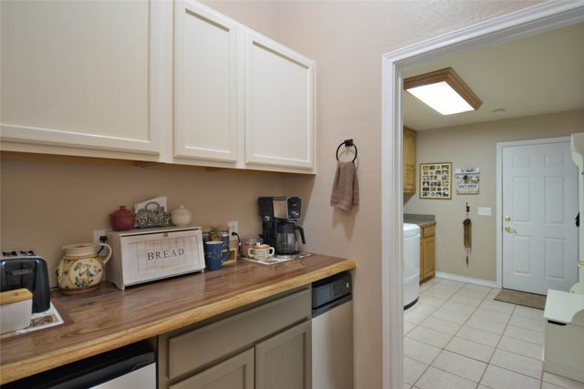 9611 Ravenswood Road, Granbury, TX 76049