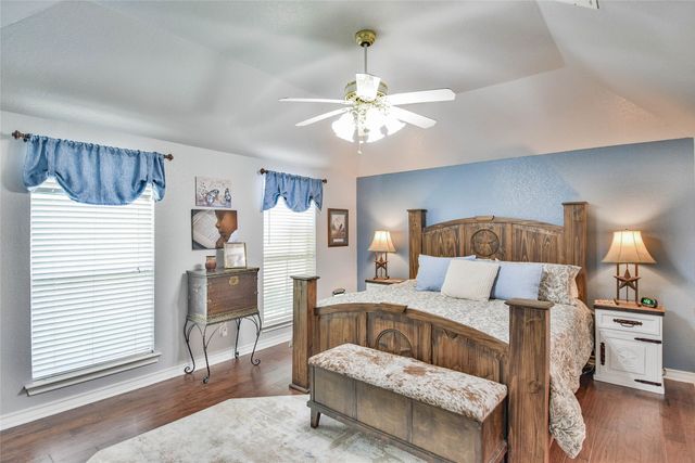 9611 Ravenswood Road, Granbury, TX 76049