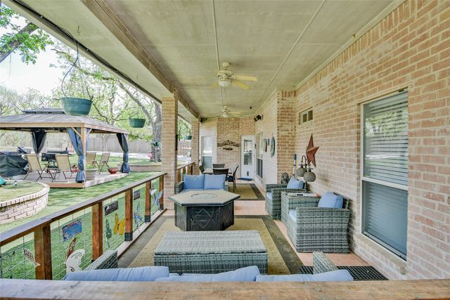 9611 Ravenswood Road, Granbury, TX 76049