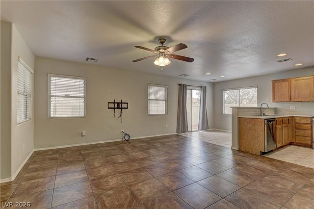 1052 Coronado Peak Avenue, Las Vegas, NV 89183