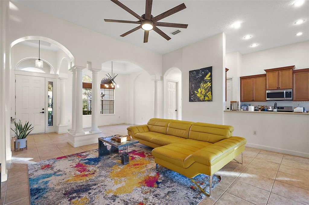 Image 13 of property listing at 9930 SANTA BARBARA COURT, Howey In The Hills, FL 34737