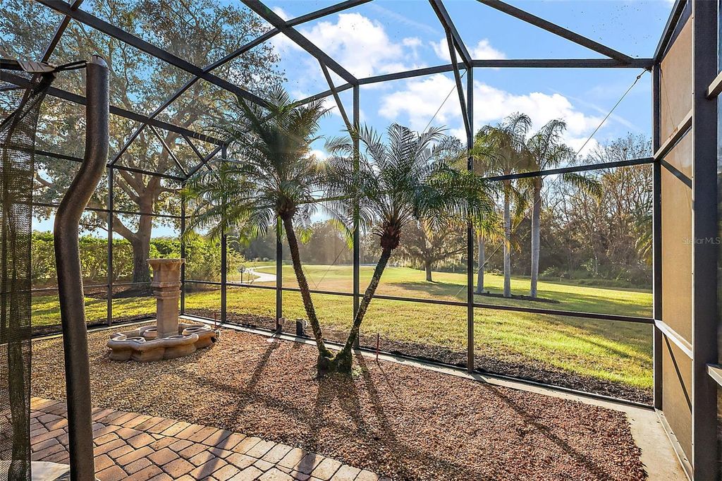 Image 4 of property listing at 9930 SANTA BARBARA COURT, Howey In The Hills, FL 34737