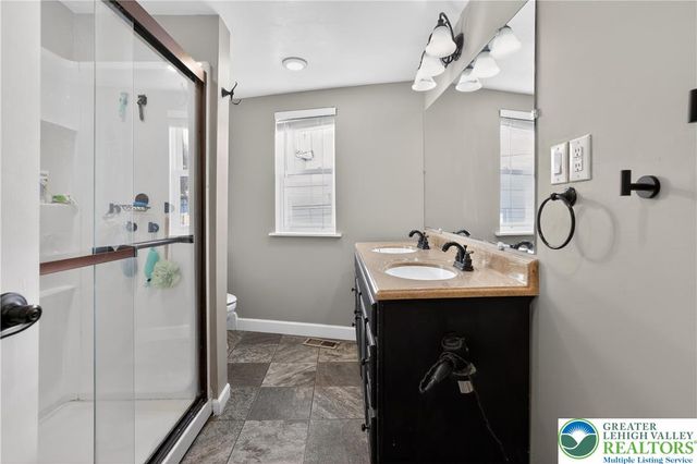 1624 Sterner Lane, Salisbury Twp, PA 18103