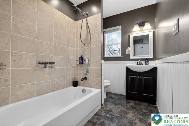 1624 Sterner Lane, Salisbury Twp, PA 18103