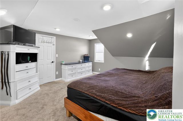 1624 Sterner Lane, Salisbury Twp, PA 18103