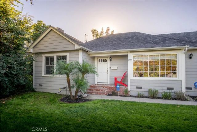 4755 Burnet, Sherman Oaks, CA 91403