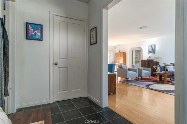 4755 Burnet, Sherman Oaks, CA 91403