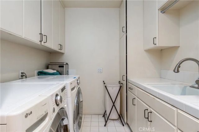 4755 Burnet, Sherman Oaks, CA 91403