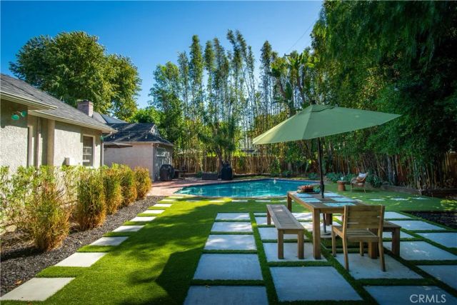 4755 Burnet, Sherman Oaks, CA 91403