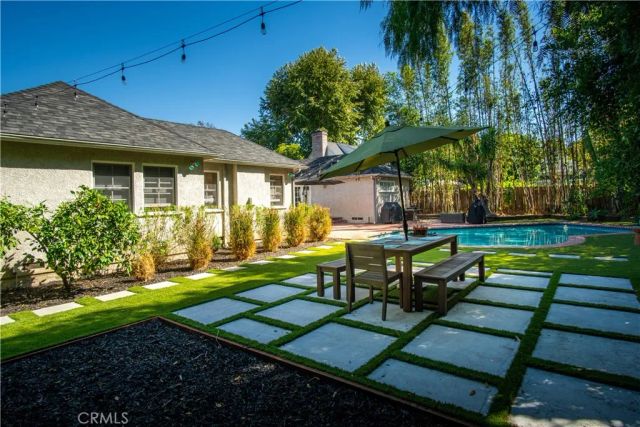 4755 Burnet, Sherman Oaks, CA 91403