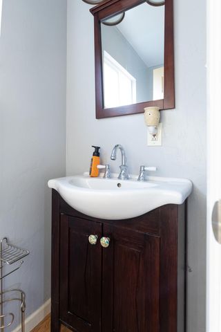 2210 Northhill Street, Selma, CA 93662