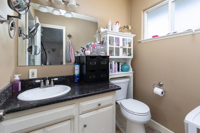 2210 Northhill Street, Selma, CA 93662