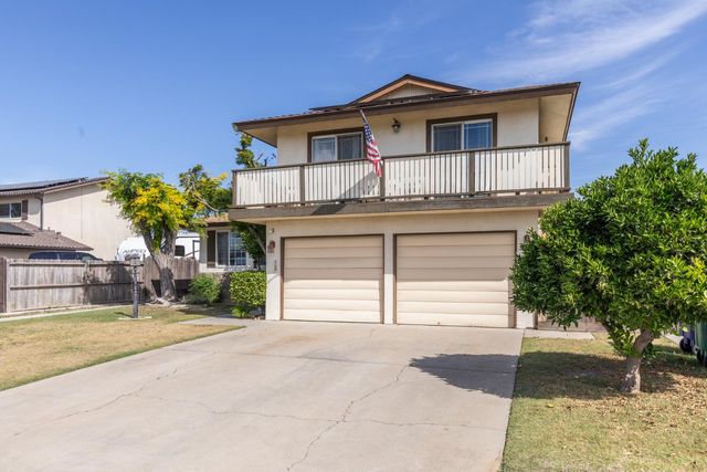 2210 Northhill Street, Selma, CA 93662