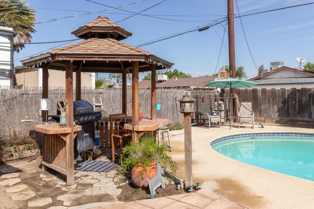 2210 Northhill Street, Selma, CA 93662