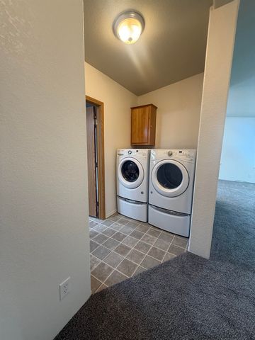 3412 E Valley Forge Ln, Mead, WA 99021