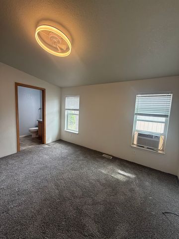 3412 E Valley Forge Ln, Mead, WA 99021