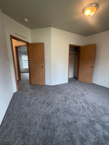 3412 E Valley Forge Ln, Mead, WA 99021