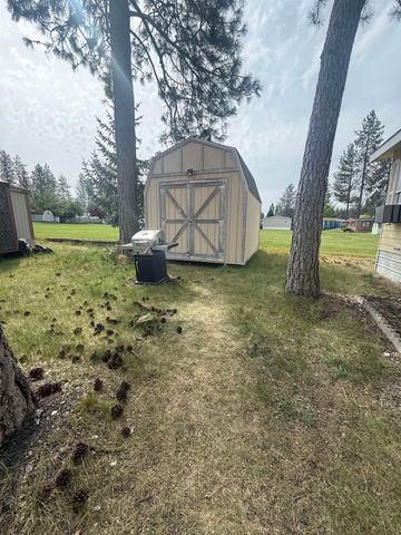 3412 E Valley Forge Ln, Mead, WA 99021