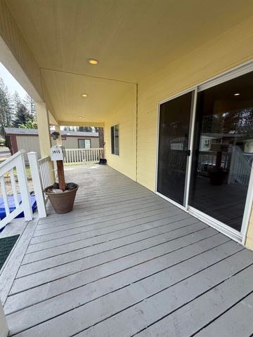 3412 E Valley Forge Ln, Mead, WA 99021