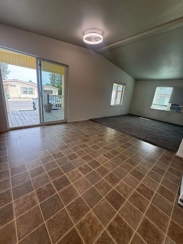 3412 E Valley Forge Ln, Mead, WA 99021