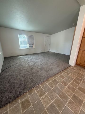 3412 E Valley Forge Ln, Mead, WA 99021