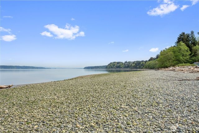 317 Teresa Street, Camano Island, WA 98282