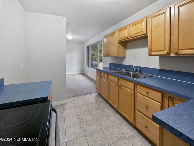 7931 LA TREC Drive, Jacksonville, FL 32221